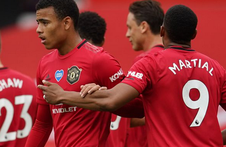 man u transfer news